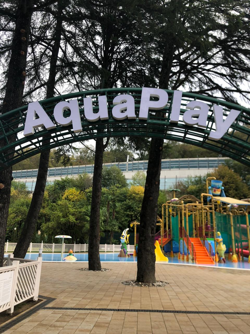 Вывески, стеллы, конструкции